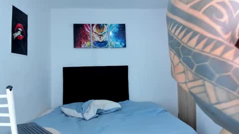 college_muscle_ass online show from 04/01/26, 01:41