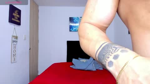 Snapshot of college_muscle_ass chatting on 06/06/26, 11:59 college_muscle_ass online show from 06/06/26, 11:59