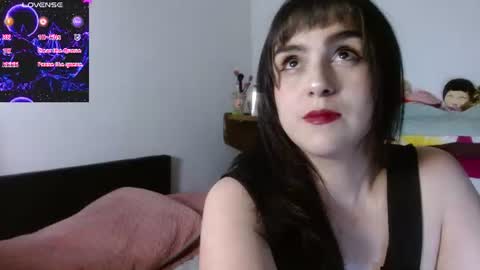 Snapshot of collette_beaufoy chatting on 06/27/26, 04:17 Collette online show from 06/27/26, 04:17