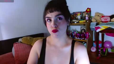 Snapshot of collette_beaufoy chatting on 07/15/26, 08:52 Collette online show from 07/15/26, 08:52