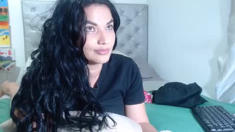 Snapshot of colombi4spice chatting on 02/20/25, 05:40 viviana online show from 02/20/25, 05:40