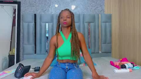 Lauren online show from 04/26/26, 12:47