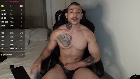 colombianmuscle8 online show from 02/05/25, 04:37