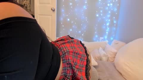    ........ Instagram  Lorysexys online show from 01/28/25, 06:49