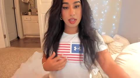 Snapshot of colombiantexas chatting on 04/30/26, 01:23 ........ Instagram Lorysexys online show from 04/30/26, 01:23