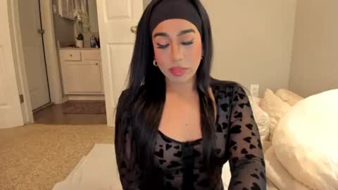 Snapshot of colombiantexas chatting on 06/11/26, 03:15 ........ Instagram Lorysexys online show from 06/11/26, 03:15