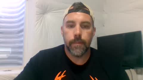 Just me online show from 09/30/25, 04:12