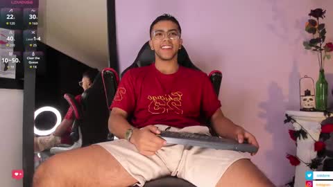 colstorw_ online show from 10/09/25, 10:35