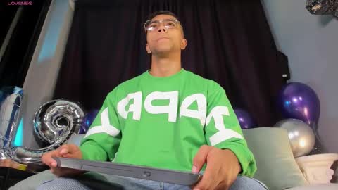 colstorw_ online show from 11/15/25, 10:23