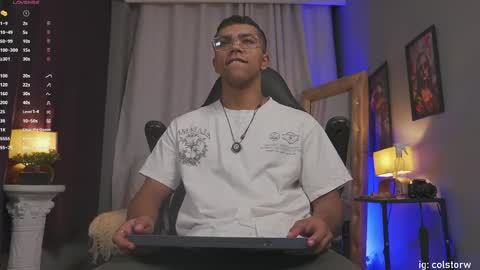 colstorw_ online show from 04/24/26, 10:07