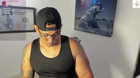 coltonmassif_ online show from 10/30/25, 04:03