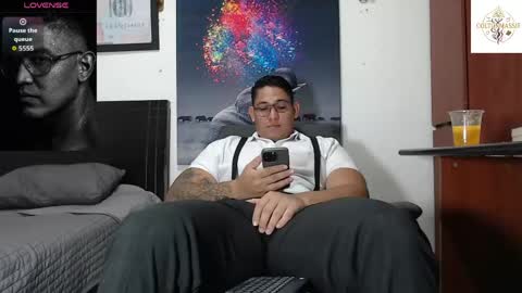 Snapshot of coltonmassif_ chatting on 06/07/26, 06:00 coltonmassif_ online show from 06/07/26, 06:00