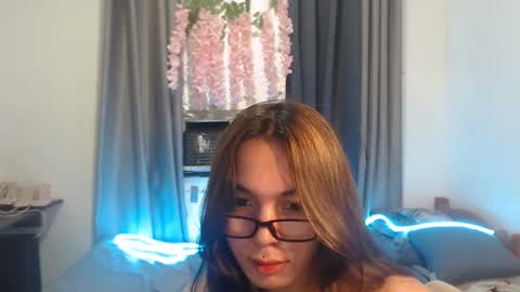 Snapshot of come_wet_me chatting on 02/15/25, 11:50 come_wet_me online show from 02/15/25, 11:50