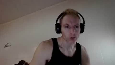 Snapshot of comecontrol chatting on 12/20/25, 03:41 comecontrol online show from 12/20/25, 03:41