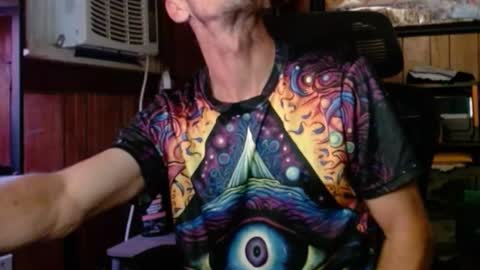 Nelson or ComicKing and sometime Peachy143 online show from 10/19/25, 01:06