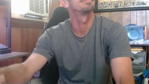 Nelson or ComicKing and sometime Peachy143 online show from 04/20/26, 08:10