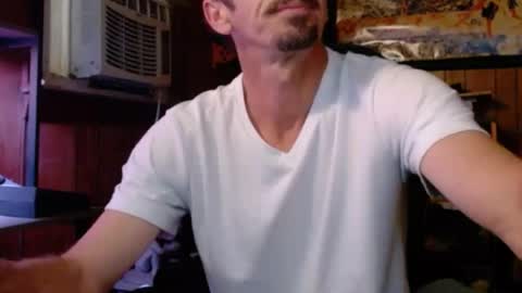 Snapshot of comic_king27 chatting on 06/23/26, 10:35 Nelson or ComicKing and sometime Peachy143 online show from 06/23/26, 10:35