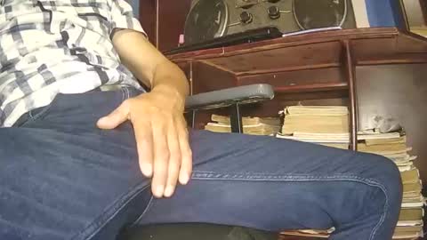 complacent12 online show from 01/01/25, 01:15