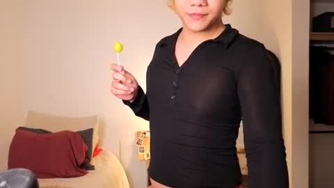 new account online show from 03/27/26, 01:44