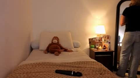 new account online show from 04/19/26, 03:28