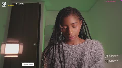   independent model online show from 12/25/24, 05:37