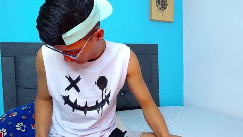 Connor online show from 12/12/24, 12:38