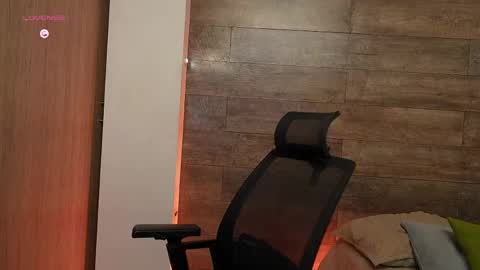 connor_h1 online show from 05/07/26, 01:11