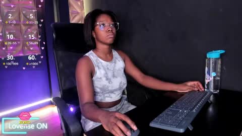 Snapshot of connywellss chatting on 05/16/26, 07:56 Nilo Solem online show from 05/16/26, 07:56