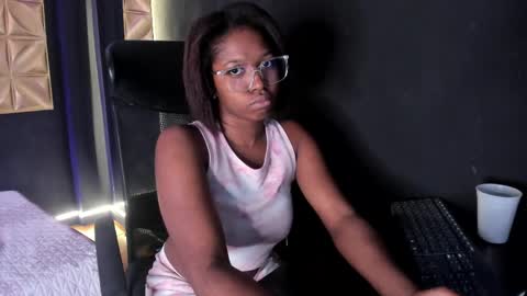 Snapshot of connywellss chatting on 06/04/26, 08:15 Nilo Solem online show from 06/04/26, 08:15