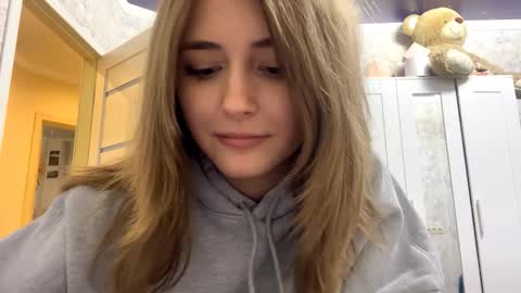 Amelia online show from 02/11/26, 03:39