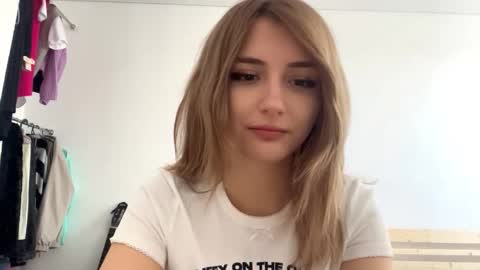 Amelia online show from 03/02/26, 12:34