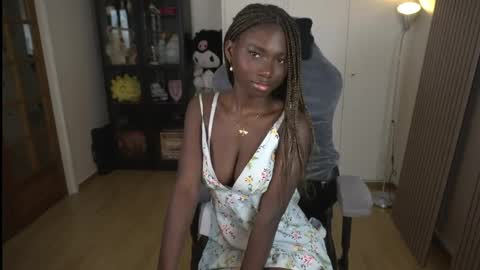 Carola  independent model online show from 04/01/26, 11:55