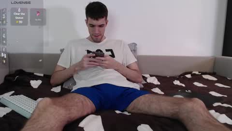 Snapshot of cookies_boys chatting on 01/26/25, 11:39 cookies_boys online show from 01/26/25, 11:39