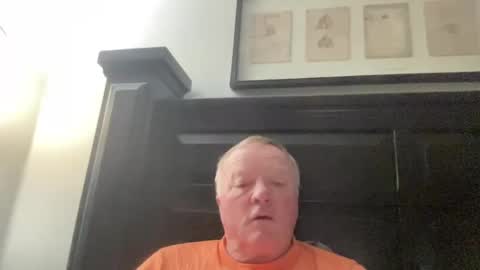 Snapshot of cookoosnest chatting on 12/24/24, 02:12 cookoosnest online show from 12/24/24, 02:12