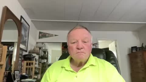 Snapshot of cookoosnest chatting on 01/22/25, 12:06 cookoosnest online show from 01/22/25, 12:06