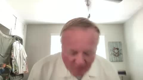 Snapshot of cookoosnest chatting on 02/27/25, 08:31 cookoosnest online show from 02/27/25, 08:31