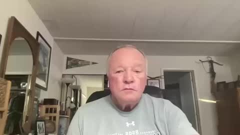 Snapshot of cookoosnest chatting on 10/19/25, 03:01 cookoosnest online show from 10/19/25, 03:01