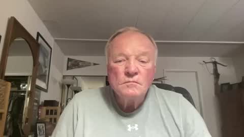 Snapshot of cookoosnest chatting on 10/21/25, 04:57 cookoosnest online show from 10/21/25, 04:57