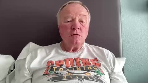 Snapshot of cookoosnest chatting on 04/28/26, 03:17 cookoosnest online show from 04/28/26, 03:17