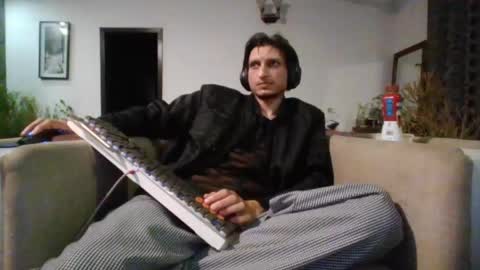 Cool2Buddies online show from 04/05/26, 10:07