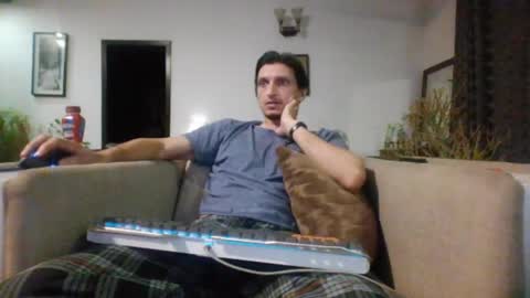 Cool2Buddies online show from 04/24/26, 03:03