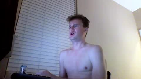 cooldude122222 online show from 12/25/24, 06:31