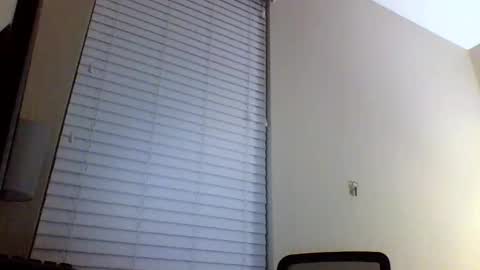 cooldude122222 online show from 02/13/25, 02:34