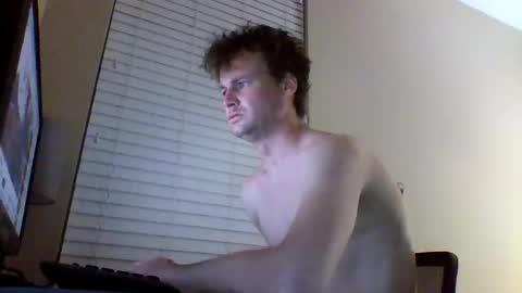 cooldude122222 online show from 03/05/25, 11:49