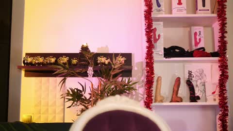 Ginger The Cringer online show from 12/31/24, 12:36