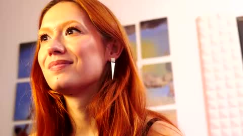 Ginger The Cringer online show from 09/23/25, 09:56