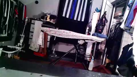 Snapshot of coozman61 chatting on 01/03/25, 10:52 coozman61 online show from 01/03/25, 10:52