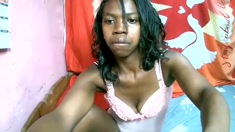 coquine_lara online show from 05/18/26, 11:10
