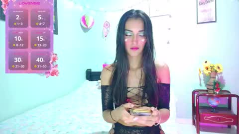 Coral online show from 12/19/25, 01:45