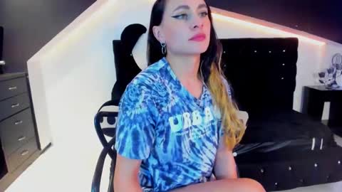 Coral  online show from 01/29/25, 05:56